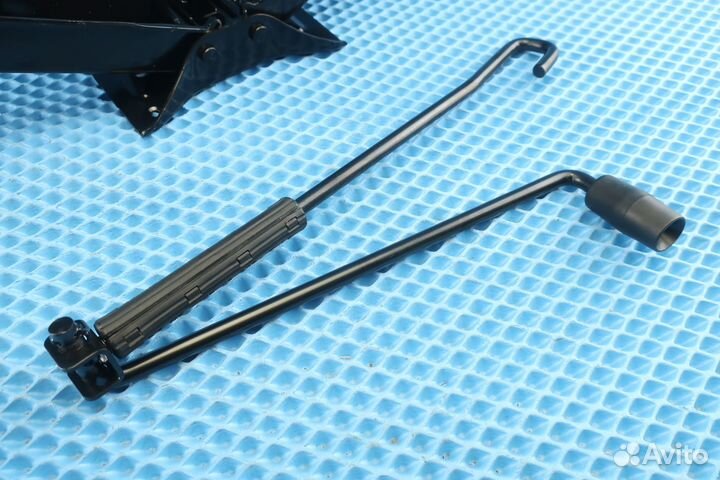 Домкрат Skoda Superb 3 оригинал