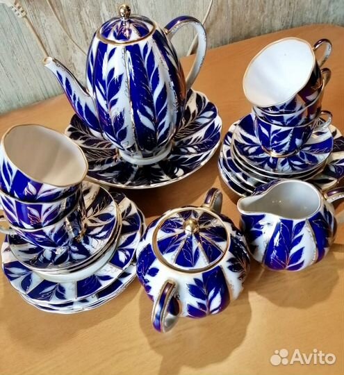 Фарфоровый чайный сервиз Зимний вечер