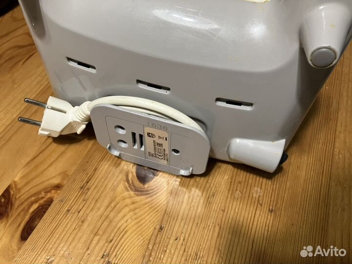 Сендвичница 820 Вт