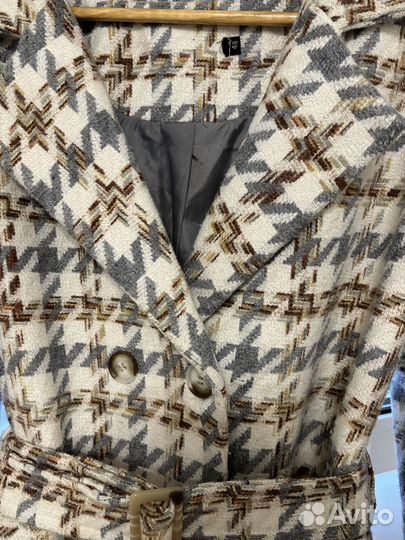 Пальто женское демисезонное размер 48