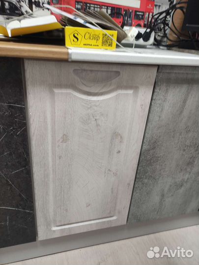 Кухонный шкаф