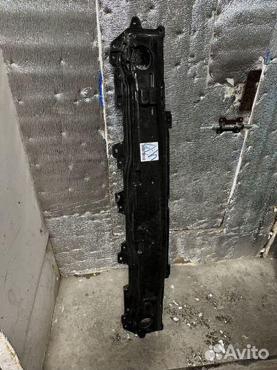 Усилитель бампера