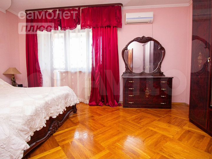 3-к. квартира, 101 м², 7/9 эт.