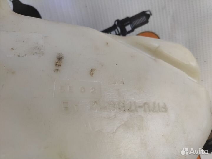 Бачок стеклоомывателя задний Ford Explorer 2