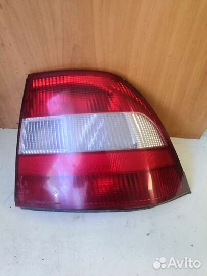 Фонарь задний правый Opel Vectra B 1995-1999 Седан