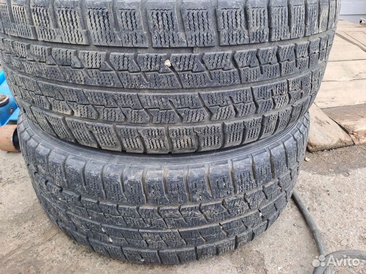 Goodyear Ice Navi Zea 215/55 R17