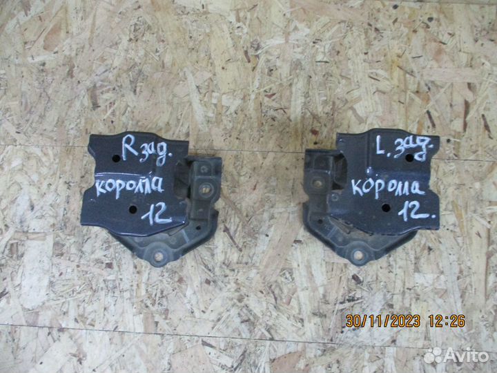 Кронштейн усилителя бампера Тойота Королла 150