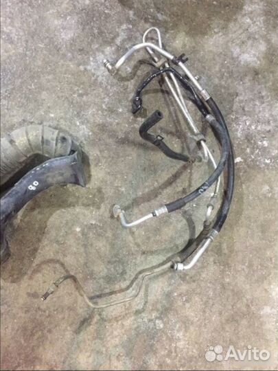 Трубка кондиционера Toyota Avensis T25