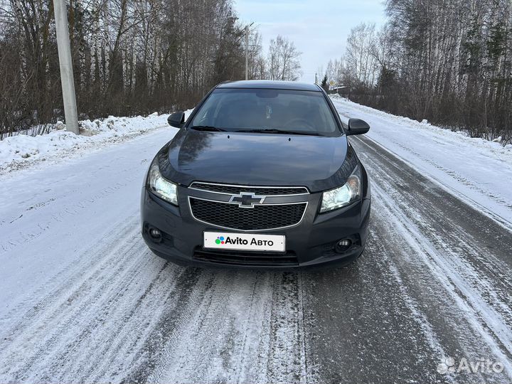 Chevrolet Cruze 1.8 AT, 2010, 170 000 км