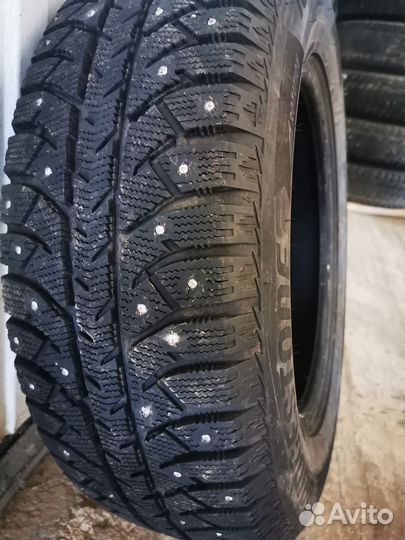 R17 Bridgestone Ice Cruiser 7000 235/65, PCD 0x98 DIA 10