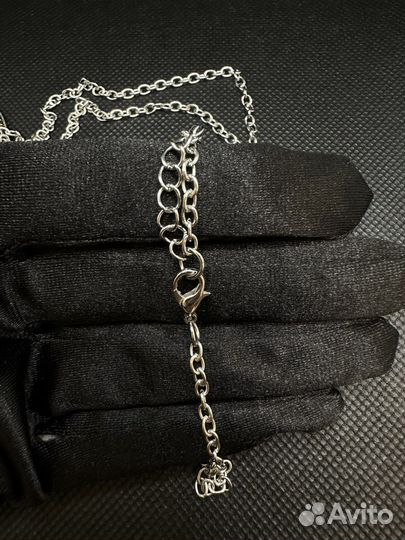 Кулок с цепочкой, цветные вставки в виде креста