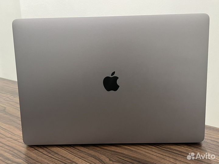 Apple MacBook Pro 16