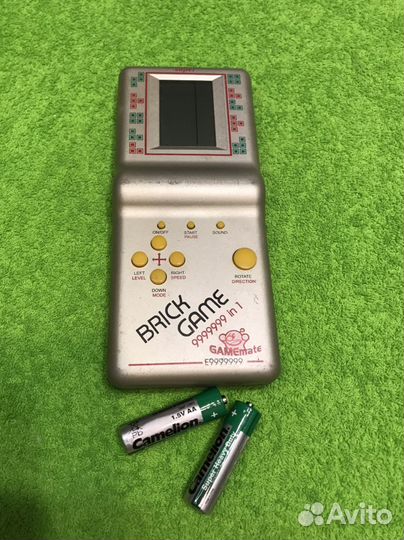 Тетрис Brick Game из 90х