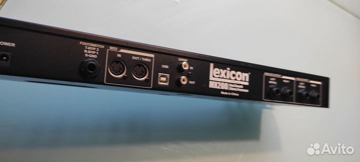 Студийный процессор эффектов Lexicon MX200