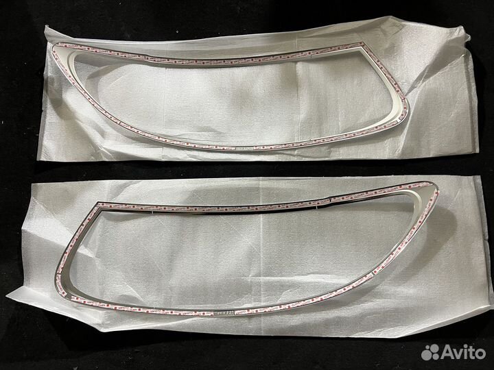 Молдинги фар Hyundai Santa Fe 2