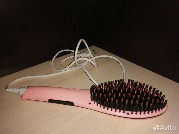 Расчёска-выпрямитель новая