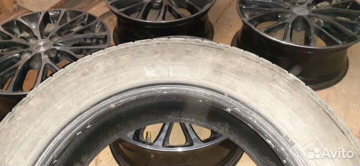 Goodyear EfficientGrip 205/60 R16