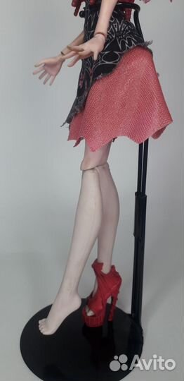 Дракулаура Monster High