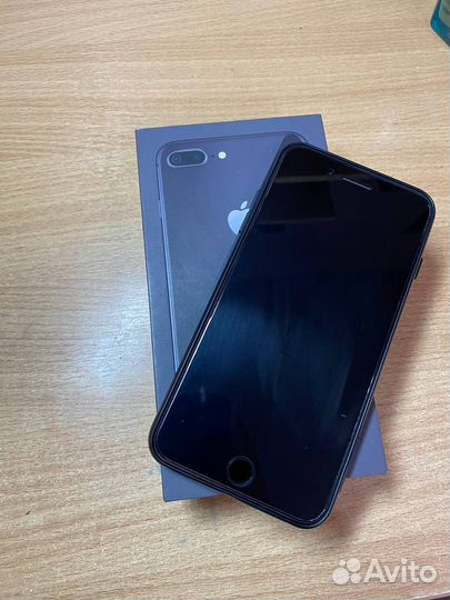 Телефон iPhone 8 plus