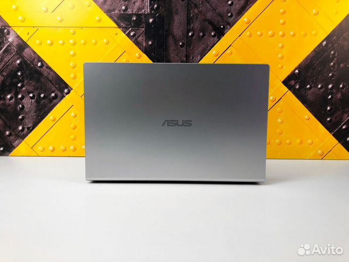 Ноутбук Asus Intel Core/HD Graphics