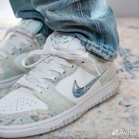 Кроссовки Nike Dunk Low China Dragon Year Limited