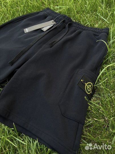 Мужские шорты stone island