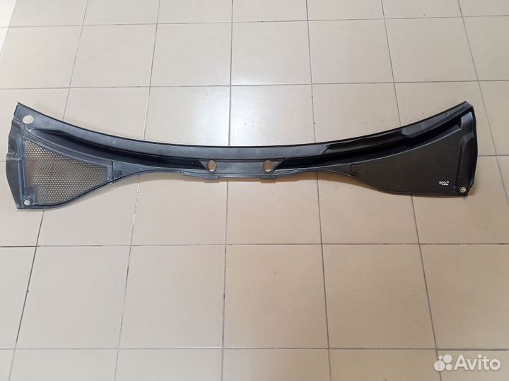 Audi Q7 4L Решетка стеклоочистителей (Жабо)