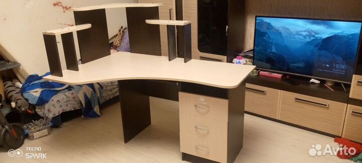 Компьютерный стол бу