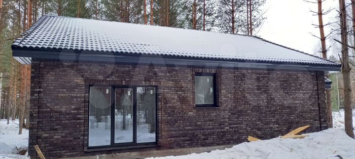 Коттедж 180 м² на участке 11 сот.