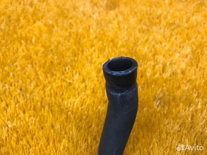 Патрубок теплообменника Volvo S40 VS17 B4204S2