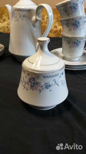 Чайный фарфоровый сервиз