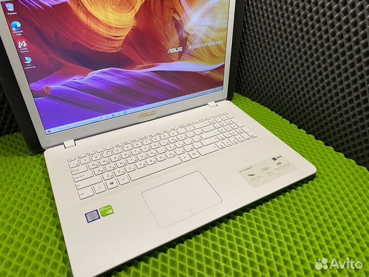 Ноутбук Asus i3-6Th/6/1TB/MX110 (29004)