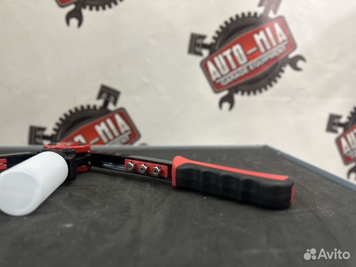 Заклепочник с контейнером JTC