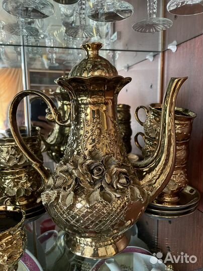 Кофейный сервиз “Золотые розы»