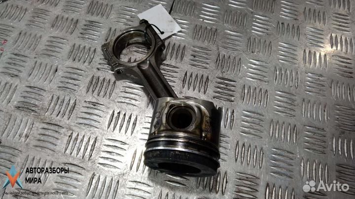 Поршень Opel Vivaro A рест. 2009 H82409398