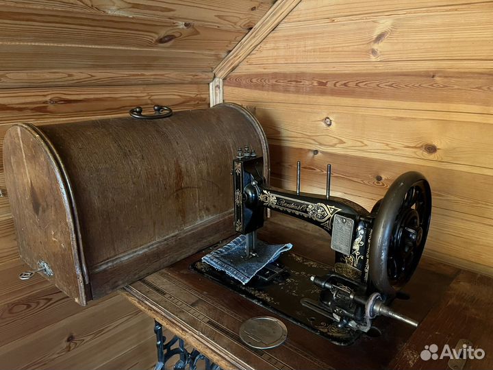 Антикварная швейная машинка Siedel&Naumann