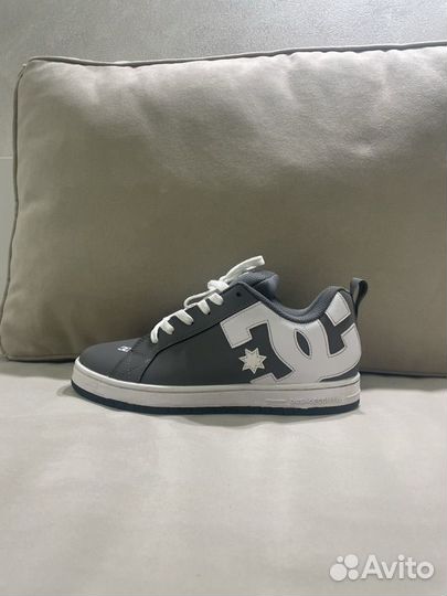 Dc shoes court graffik серые