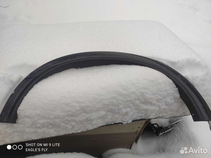 Накладка заднего крыла левая Volvo XC90 30779579