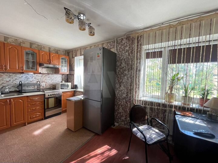 3-к. квартира, 60 м², 2/5 эт.