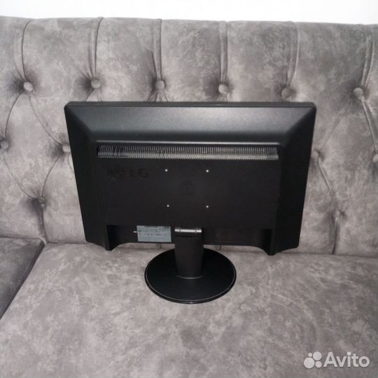 Монитор LG