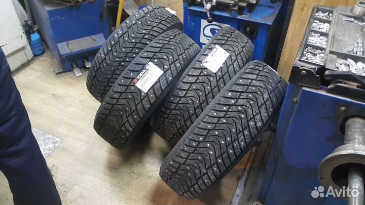 Yokohama IceGuard Stud IG65 275/40 R20 и 315/35 R20