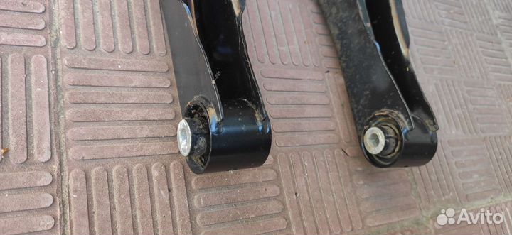 Рычаг задний Skoda Octavia A5