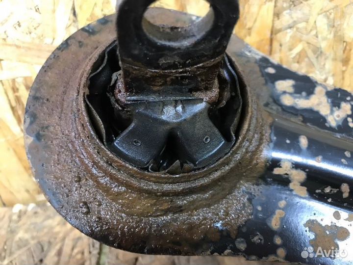 Рычаг подвески нижний задний Ford Focus 3 седан