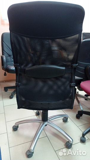 Компьютерное кресло