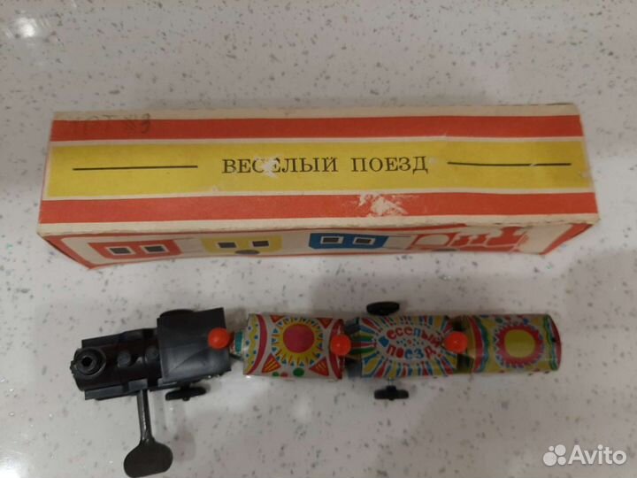 Паровозик СССР веселый поезд Заводной с ключиком