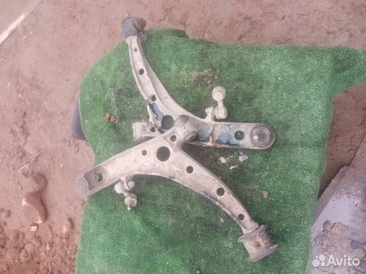 Рычаг передний Mitsubishi Space Wagon 2