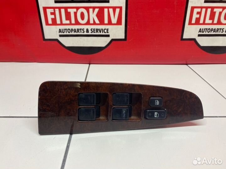 Блок управления стеклоподъемниками правый Toyota