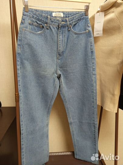 Джинсы mom Новые