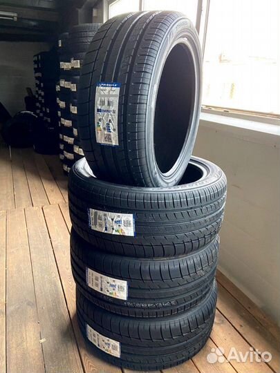 Triangle Sports TH201 225/35 R19 и 265/30 R19 88Y
