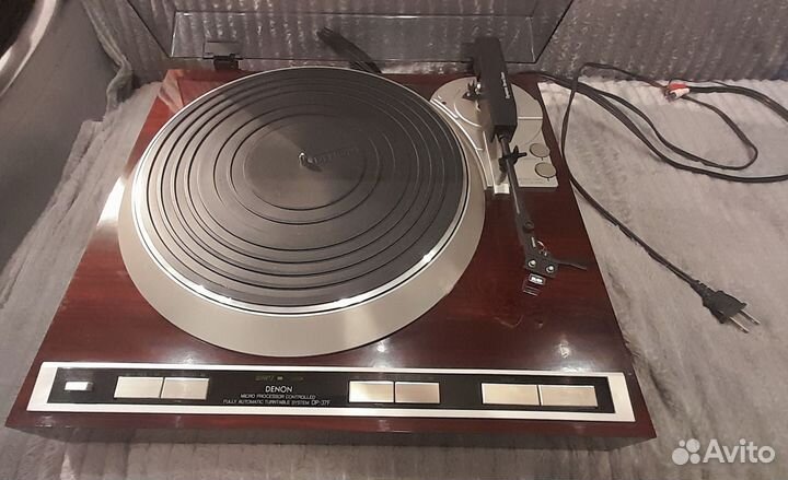 Проигрыватель винила Denon DP 37F